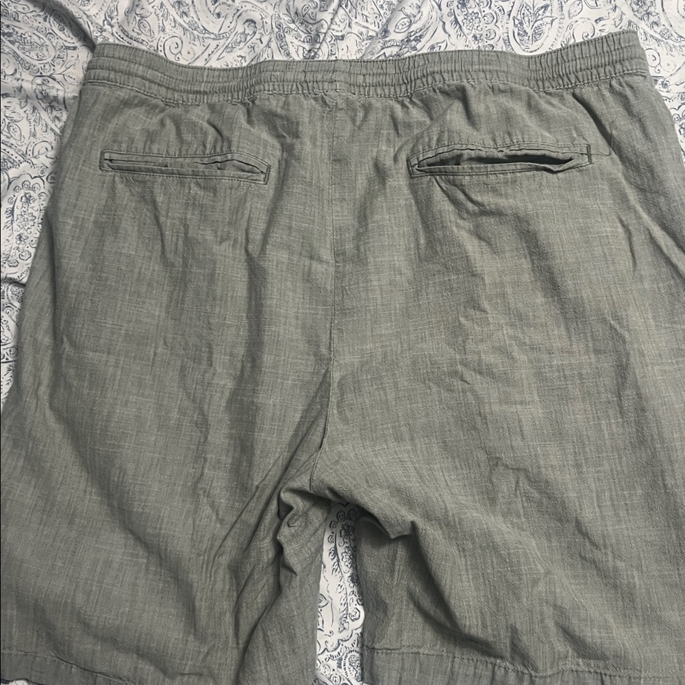 Short - Picture 2 of 5